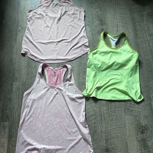 3 athletic shirts Reebok under armor Nike large